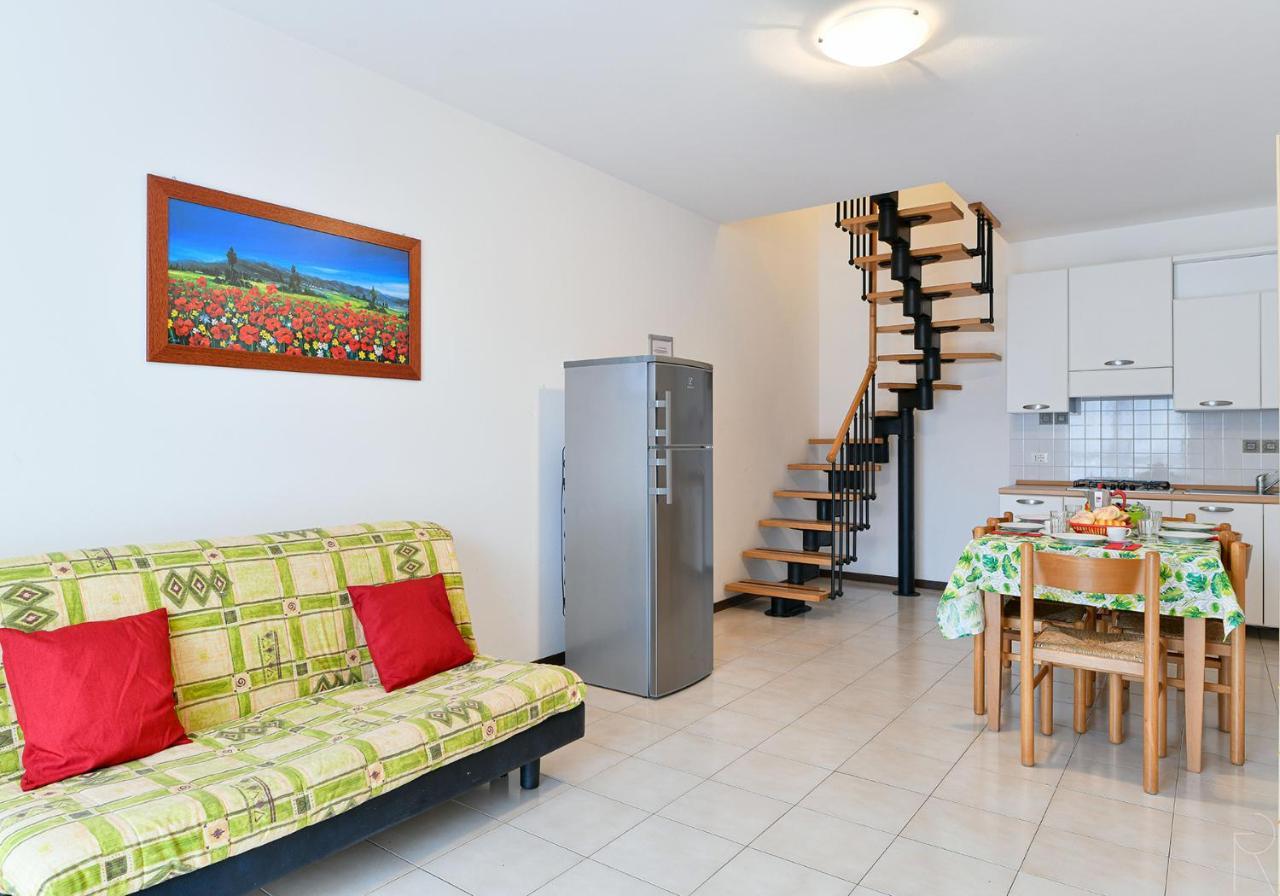 Apartament With Swimming Pool Apartment Caorle Exterior foto