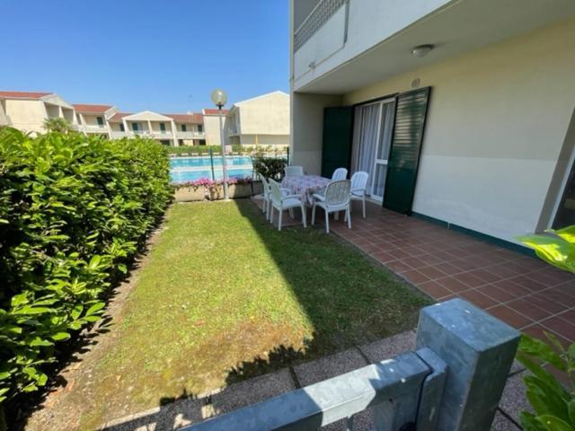 Apartament With Swimming Pool Apartment Caorle Exterior foto