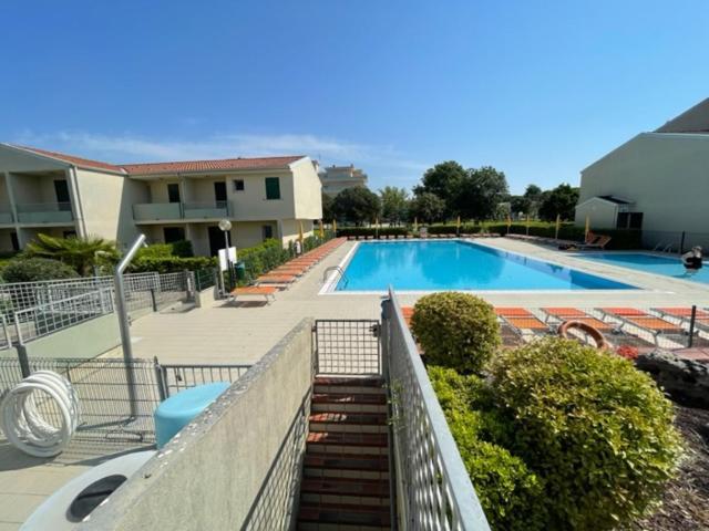 Apartament With Swimming Pool Apartment Caorle Exterior foto